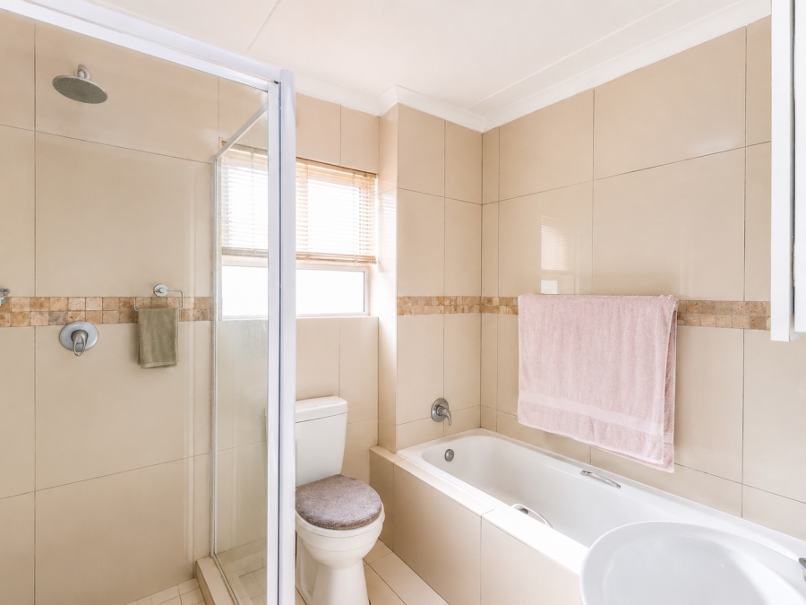 2 Bedroom Property for Sale in Buh Rein Estate Western Cape